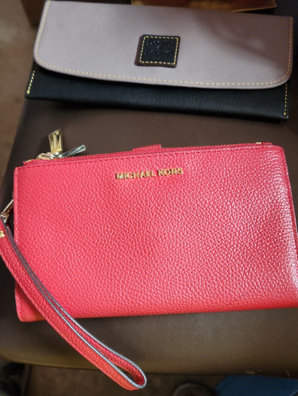 Seller Bundle Of 7 New 2 Dooney Karl Lagerfeld Ted Baker Jason Wu, Kors, Badgley - Picture 3 of 17
